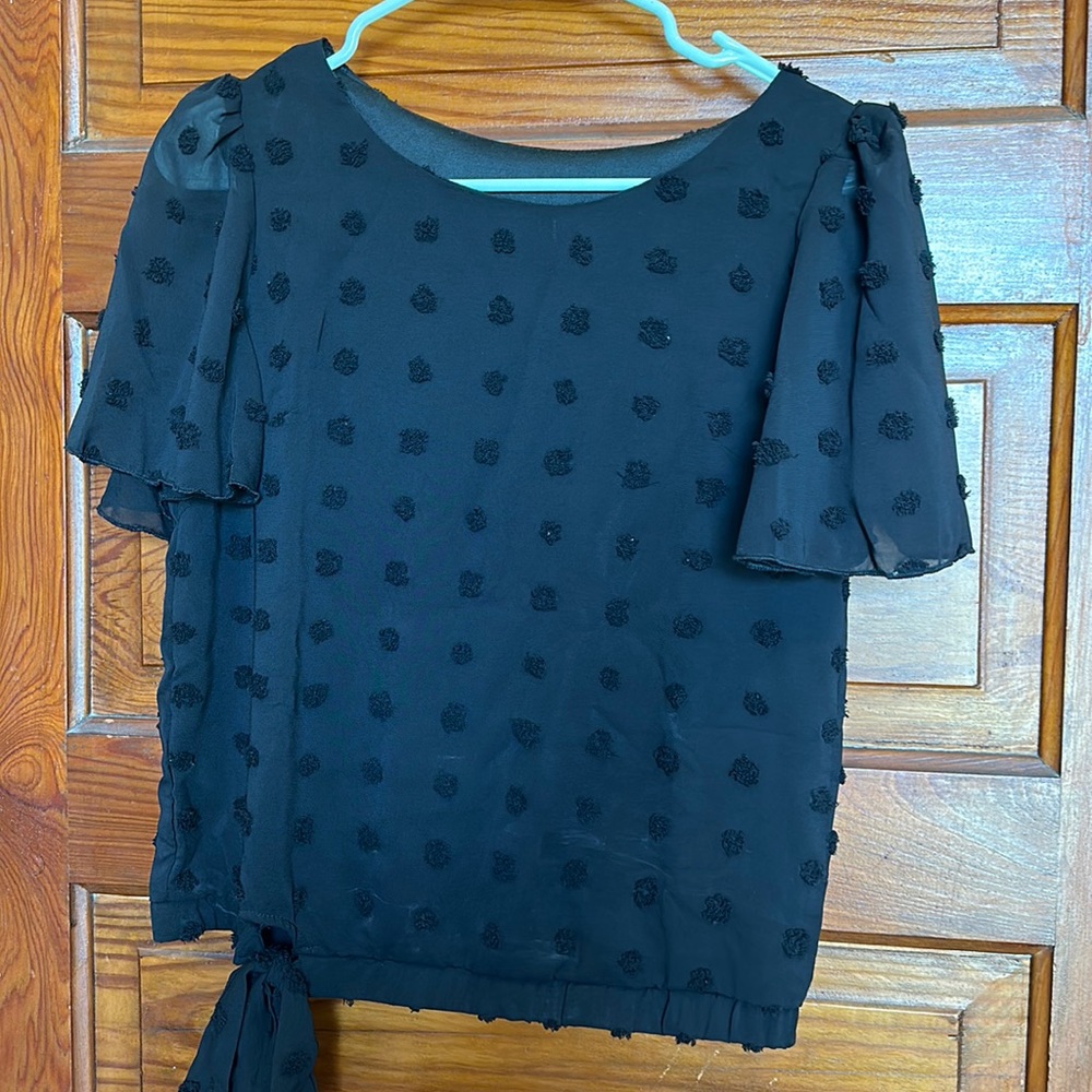 Women’s black dress top